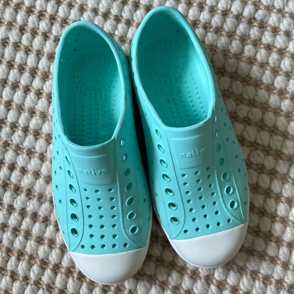 C12 natives - Picture 5 of 5